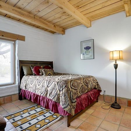 Las Cruces Home La Casa Blanca With Courtyard Екстер'єр фото