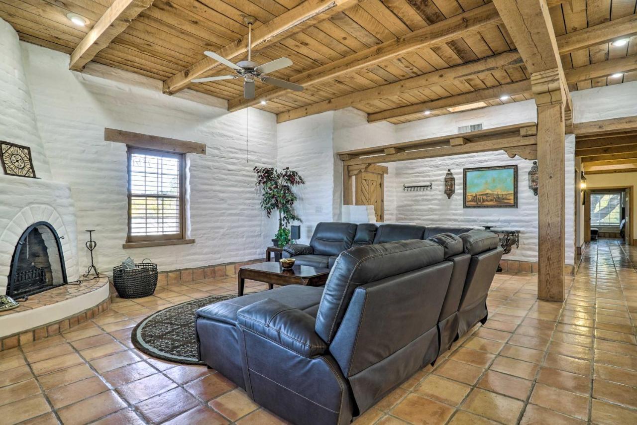 Las Cruces Home La Casa Blanca With Courtyard Екстер'єр фото