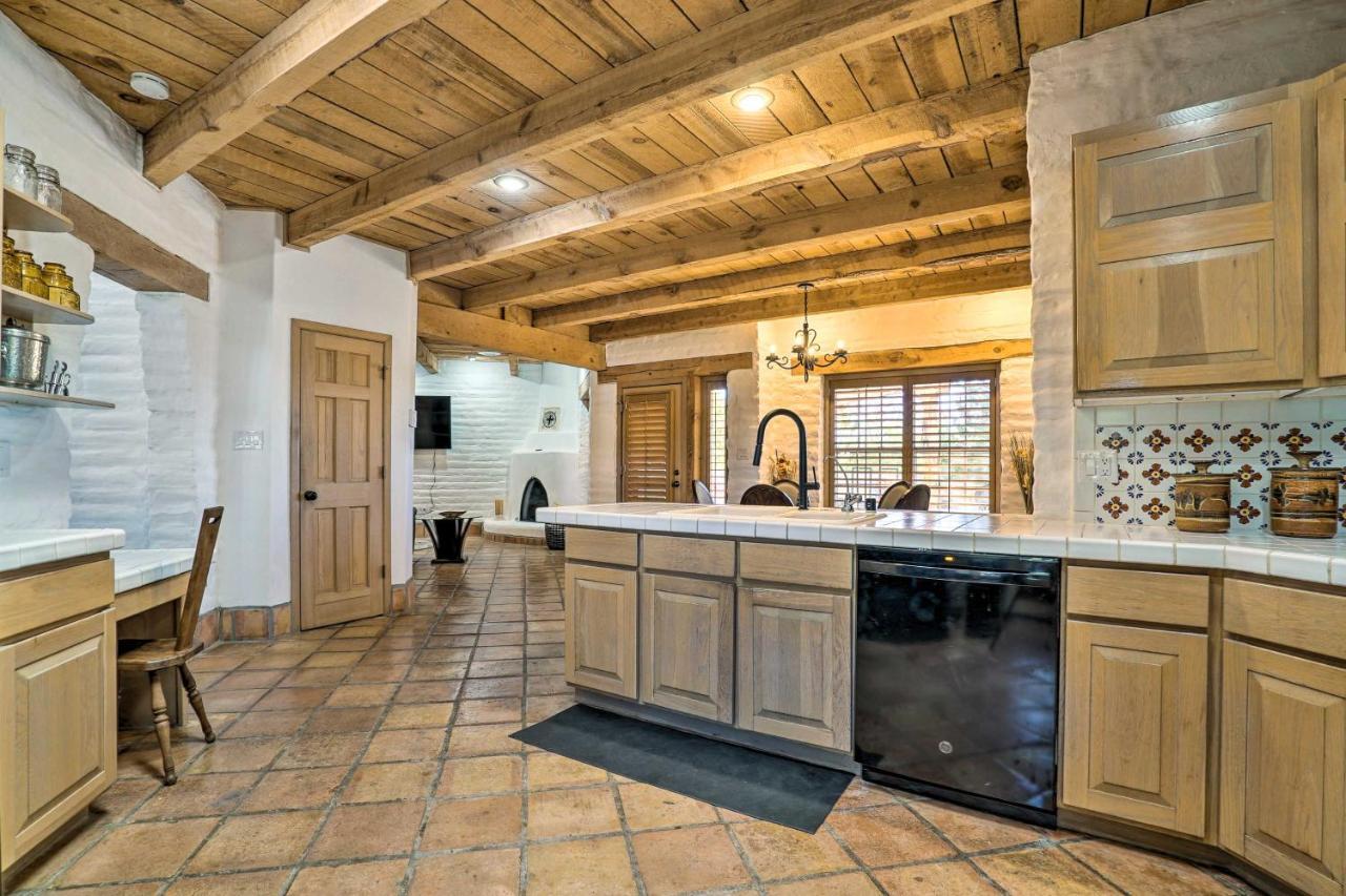 Las Cruces Home La Casa Blanca With Courtyard Екстер'єр фото