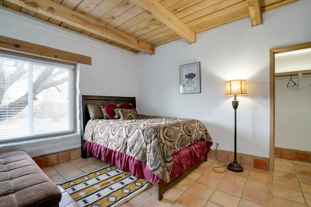 Las Cruces Home La Casa Blanca With Courtyard Екстер'єр фото