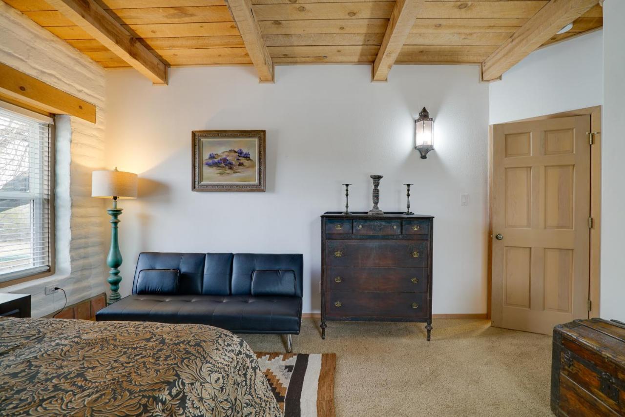 Las Cruces Home La Casa Blanca With Courtyard Екстер'єр фото