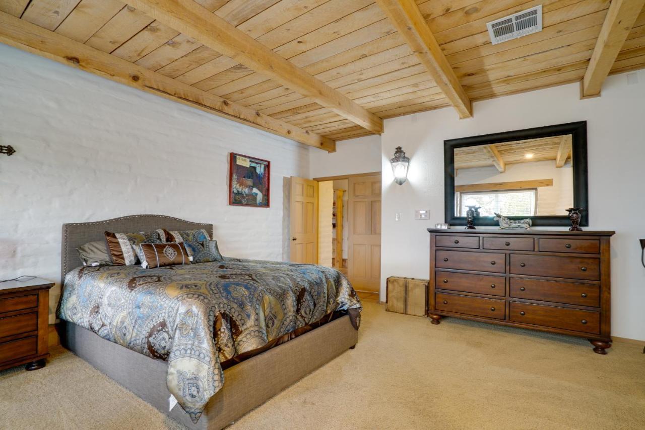 Las Cruces Home La Casa Blanca With Courtyard Екстер'єр фото