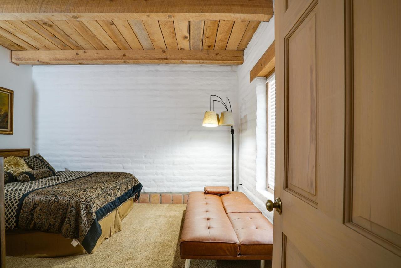 Las Cruces Home La Casa Blanca With Courtyard Екстер'єр фото
